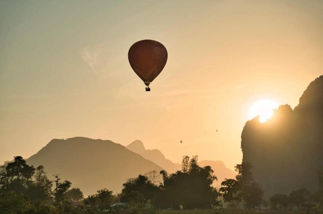 Vang Vieng Chanthala Hotel 1 Dış mekan fotoğraf