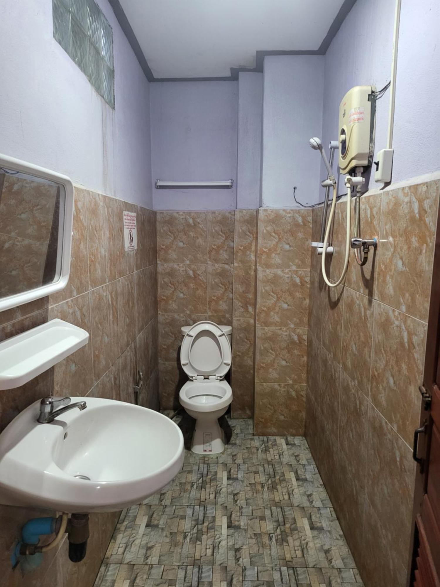 Vang Vieng Chanthala Hotel 1 Dış mekan fotoğraf