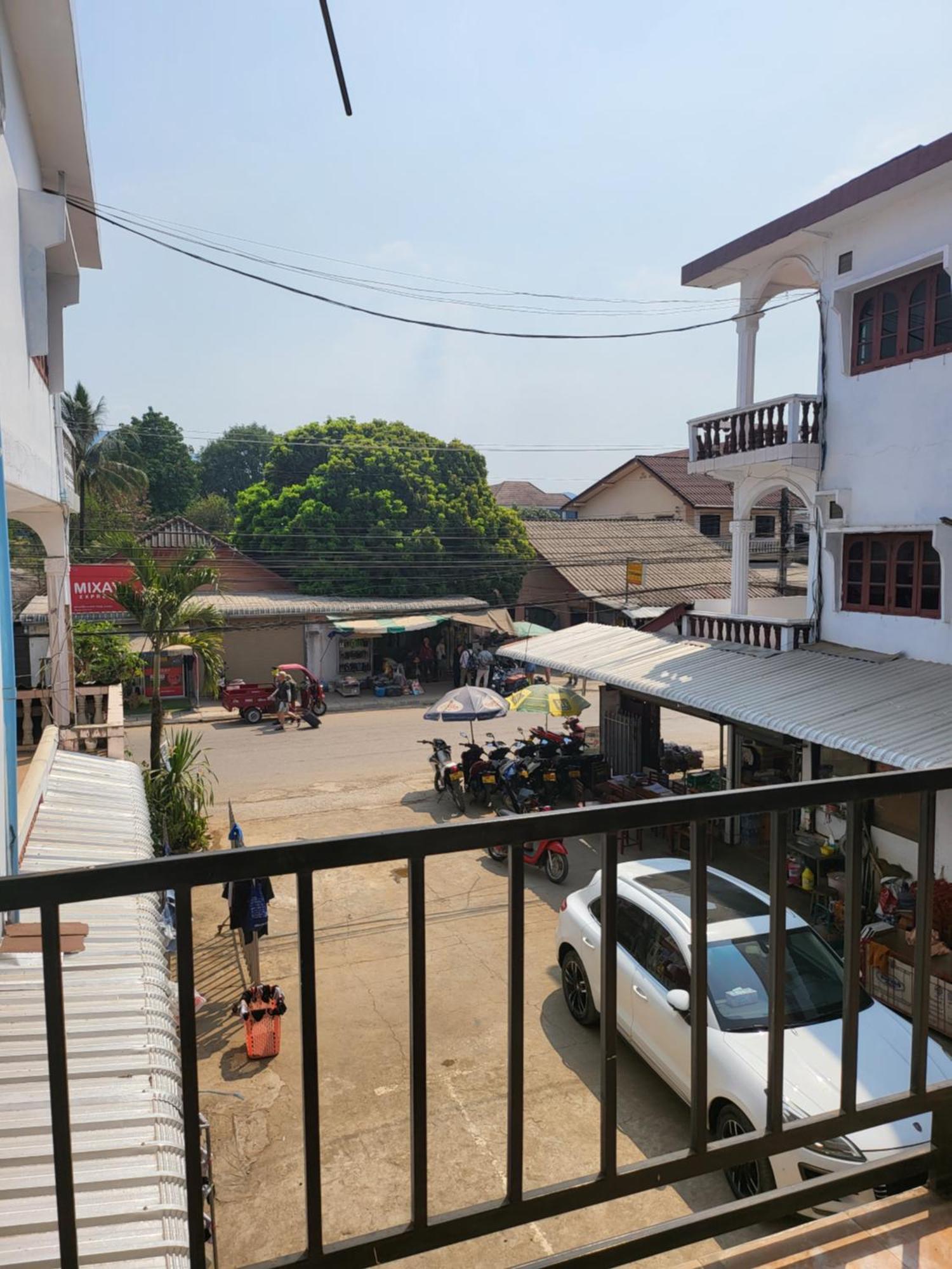 Vang Vieng Chanthala Hotel 1 Dış mekan fotoğraf
